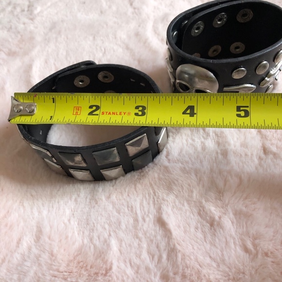 Black Skull Bracelets Rock n Roll - Picture 4 of 7